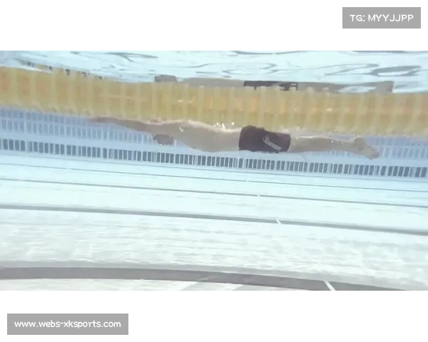 世青赛男子4x100米混接力 王骏腾蛙泳分段创1分01秒63新纪录