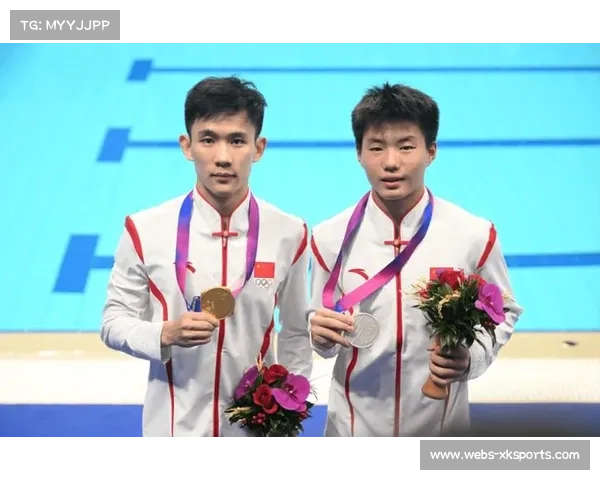 陕西组合白钰鸣-杨昊男双10米台夺金，预赛即确立优势