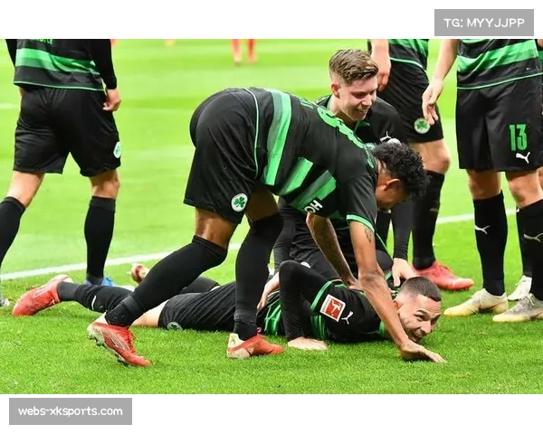 通讯：法甲升班马创奇迹，提前七轮保级成功